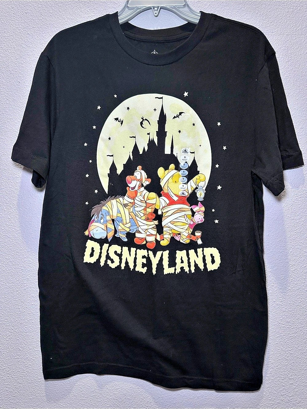 Disney Disneyland Winnie the Pooh Halloween Mummy T-Shirt Black & Yellow Small